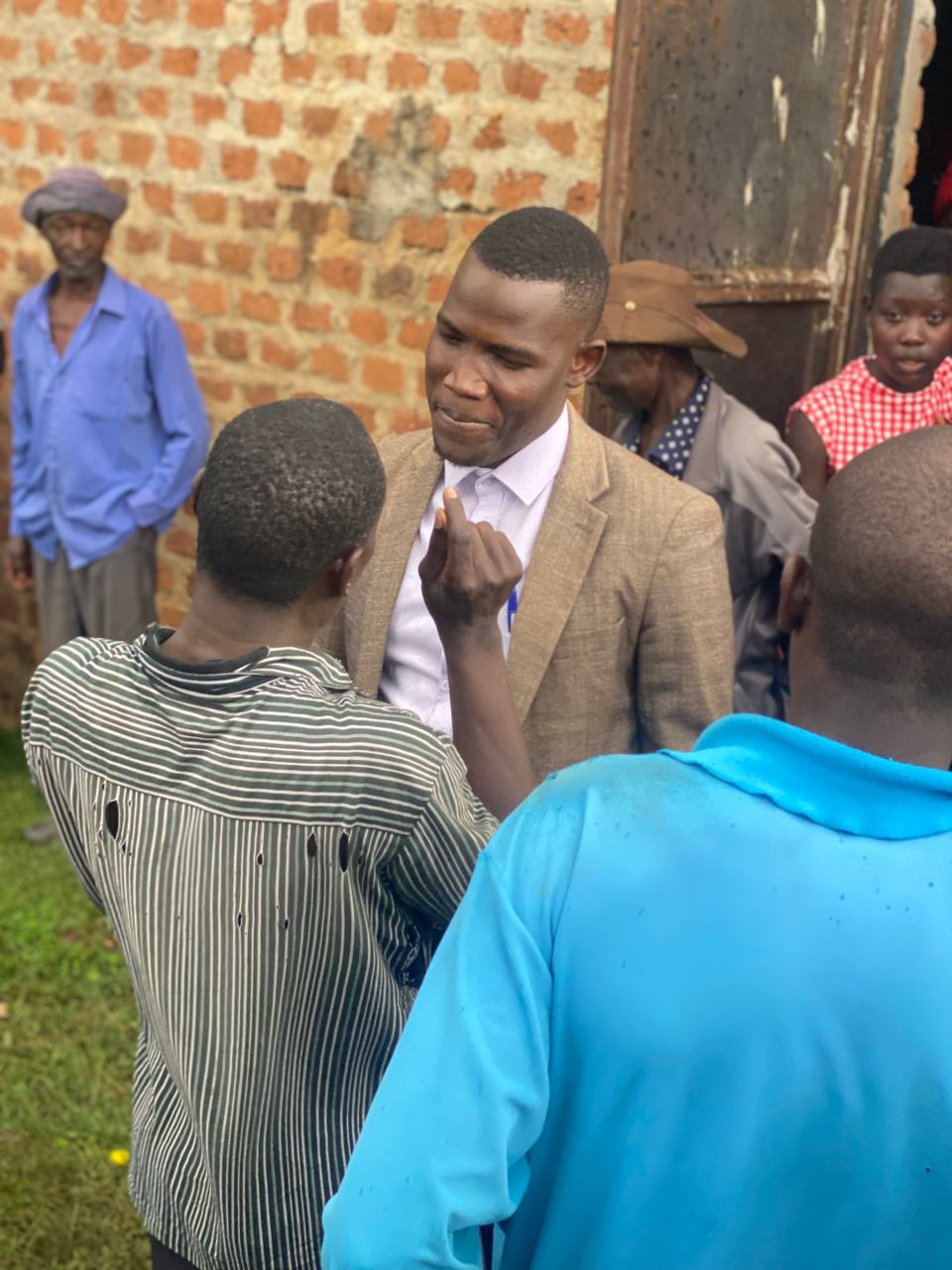 Big Win!! Tsekululu Leaders Back Journalist Bwayo Emma for Namisindwa LCV Seat