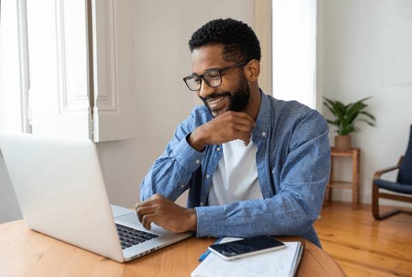 THE MONEY MASTER; HOW I TURNED AROUND MY BUSINESS BY DOING THIS